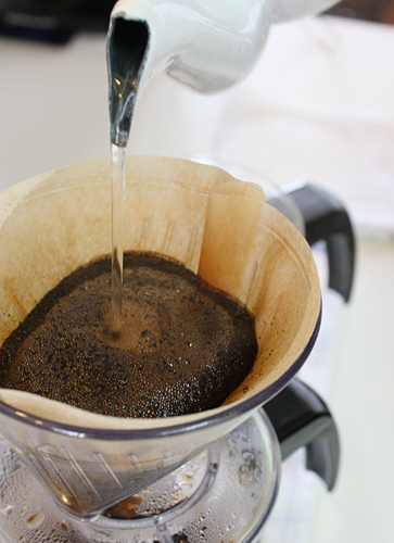 コーヒーの淹れ方も教えてもらいます。